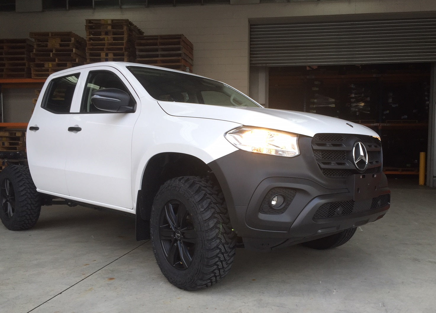 Mercedes X Class on MAK Stone6