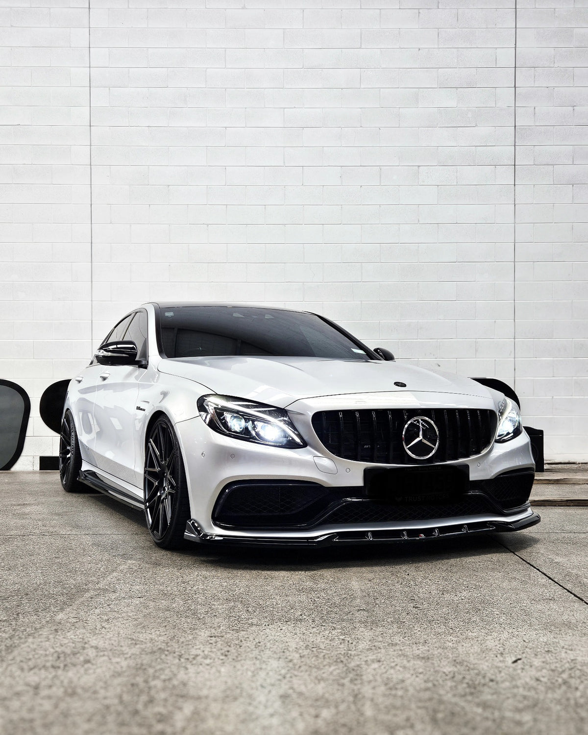 Mercedes Benz C63 (2015) on Covert CV8
