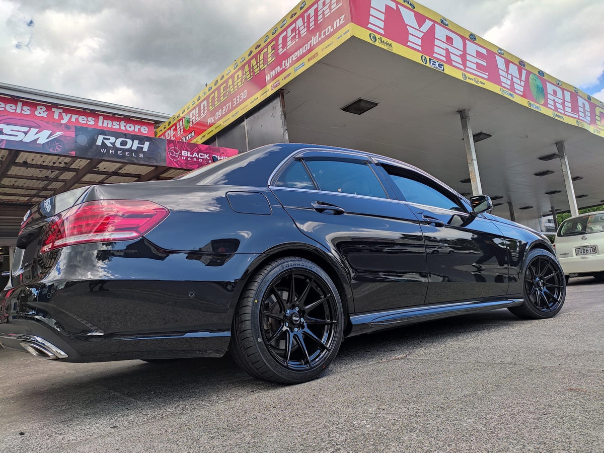 Mercedes Benz E63 on BGW Circuit