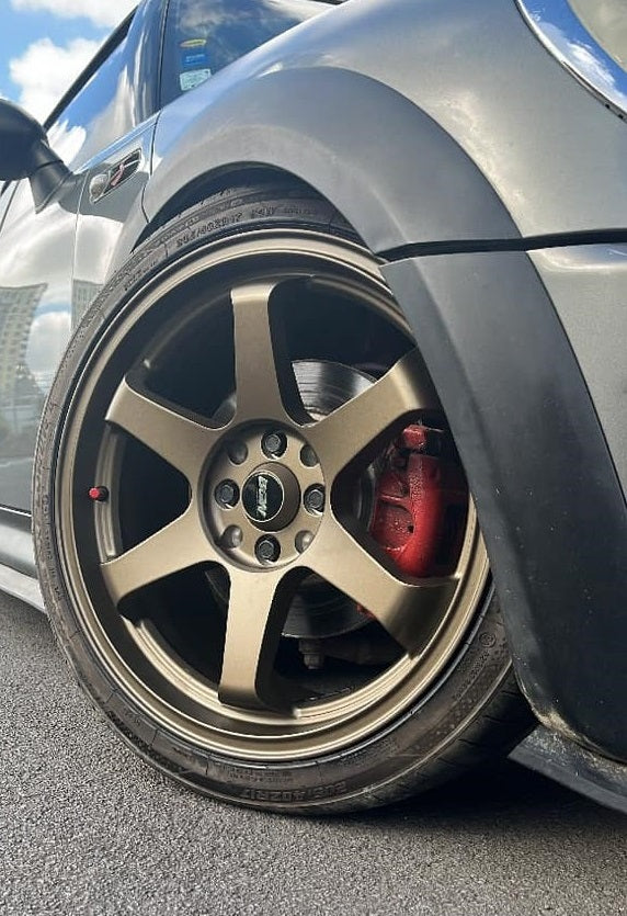 Mini Cooper (2006) on BGW JD-R