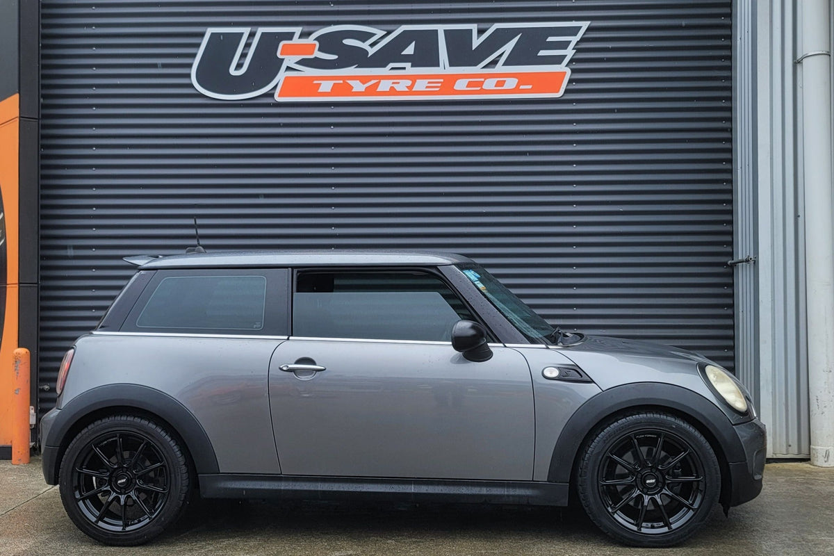 Mini Cooper S on BGW Hampton