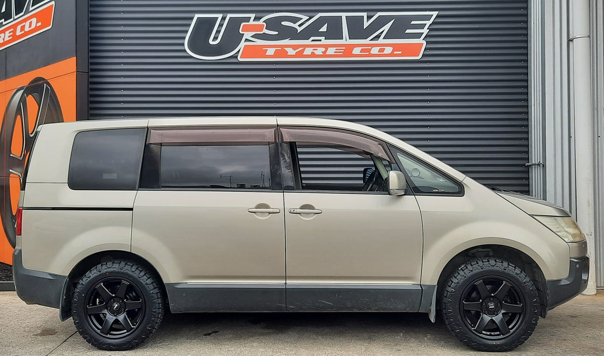 Mitsubishi Delica (2008) on BGW Beast