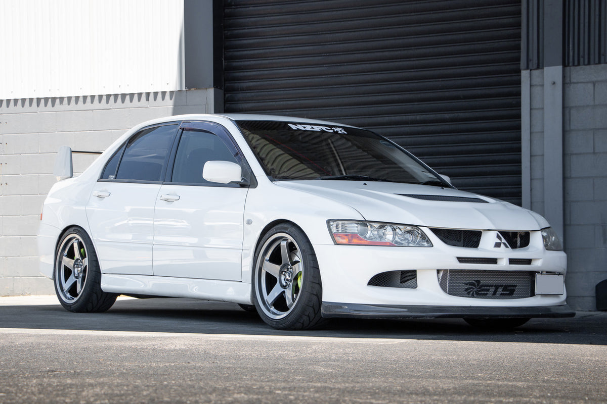 Mitsubishi EVO 8 (2003) on BGW DC Five
