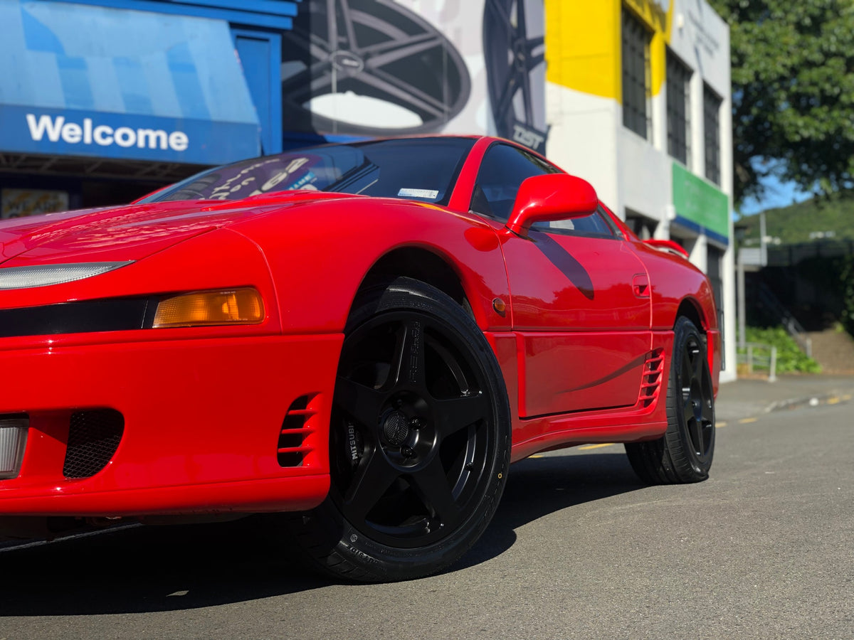 Mitsubishi GTO (1990) on BGW R5