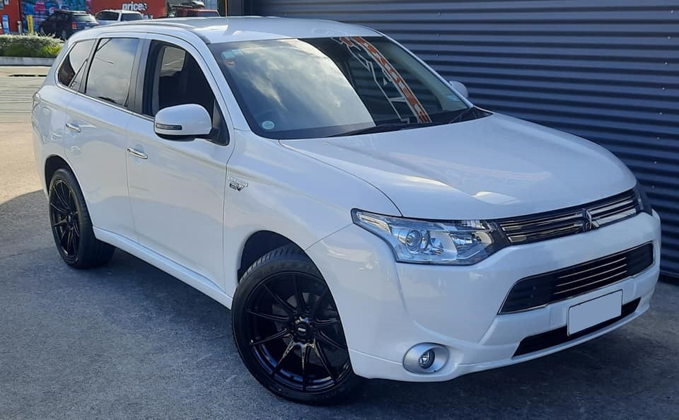 Mitsubishi Outlander (2014) on BGW Circuit