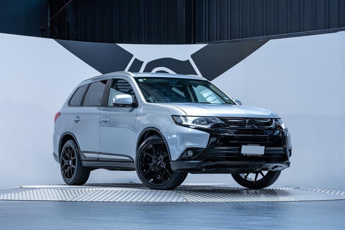 Mitsubishi Outlander (2017) on BGW Compton