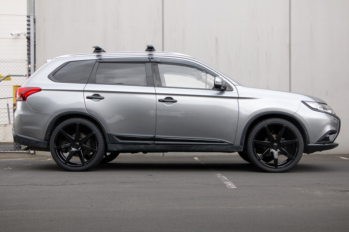 Mitsubishi Outlander (2017) on BGW Mansell