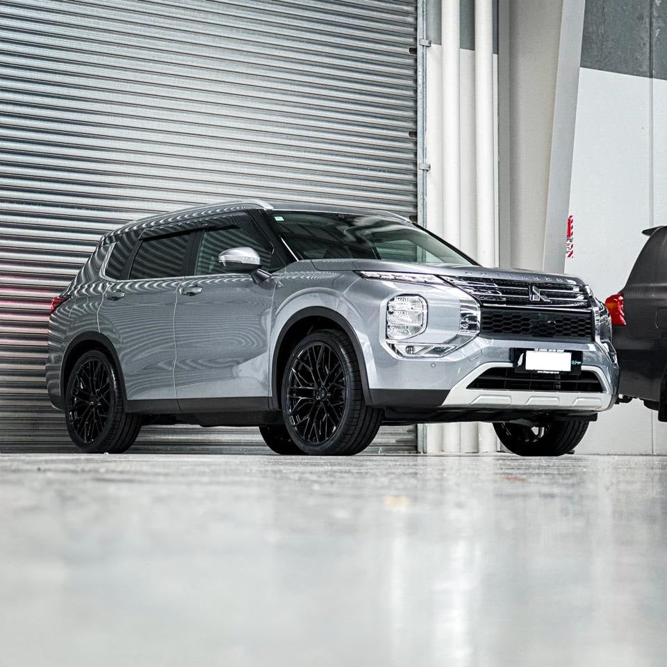 Mitsubishi Outlander (2024) on BGW Modena