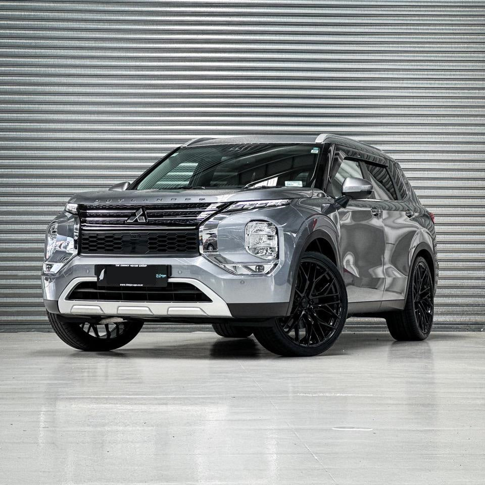 Mitsubishi Outlander (2024) on BGW Modena
