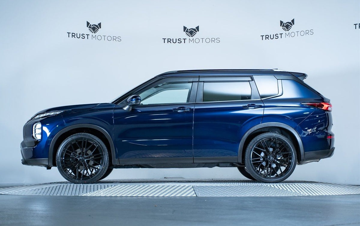 Mitsubishi Outlander (2024) on BGW Prost