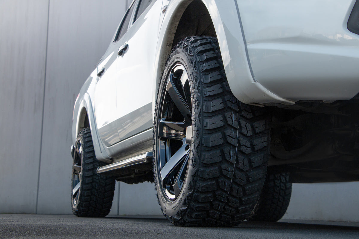 Mitsubishi Triton (2019) on Covert RV6