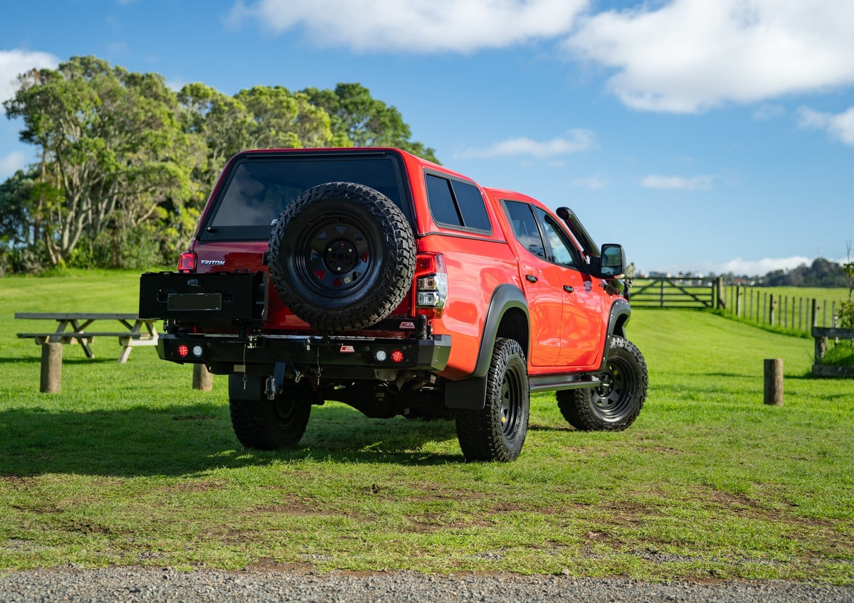 Mitsubishi Triton (2021) on ROH Blak Trak