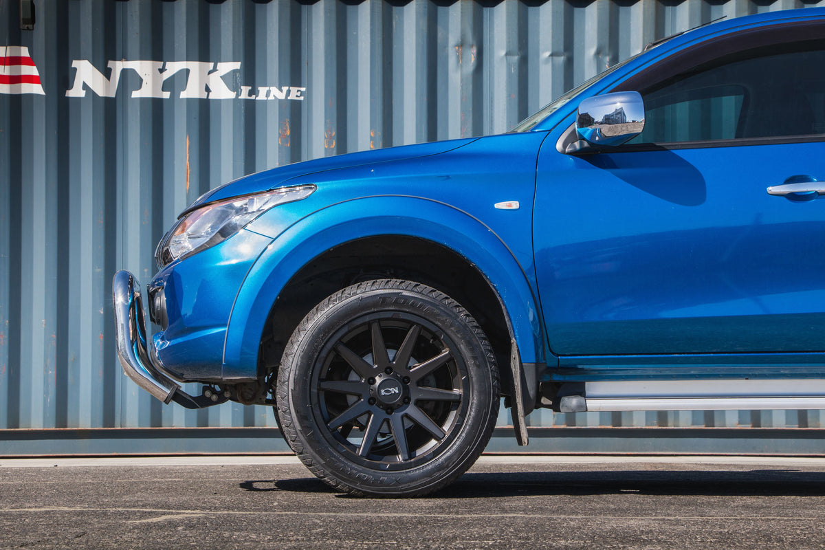 Mitsubishi Triton on ION 143