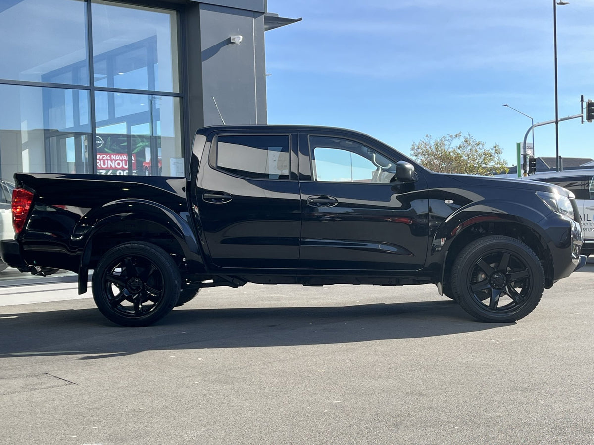 Nissan Navara (2021) on BGW Beast