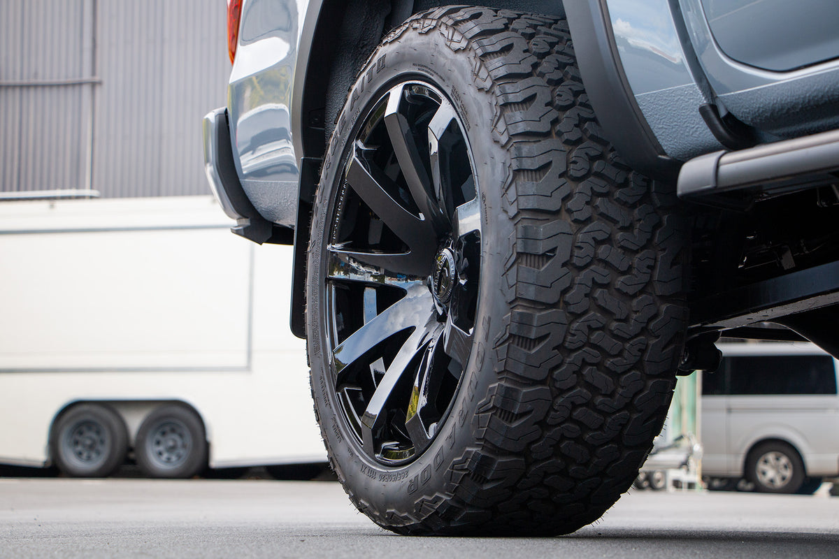 Nissan Navara PRO-4X (2025) on Covert RV3