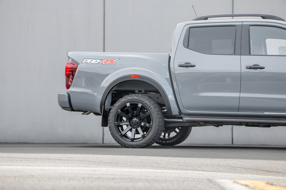 Nissan Navara PRO-4X (2025) on Covert RV3