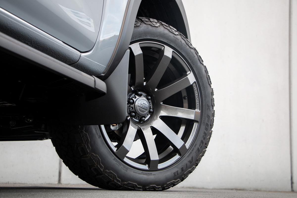 Nissan Navara PRO-4X (2025) on Covert RV3