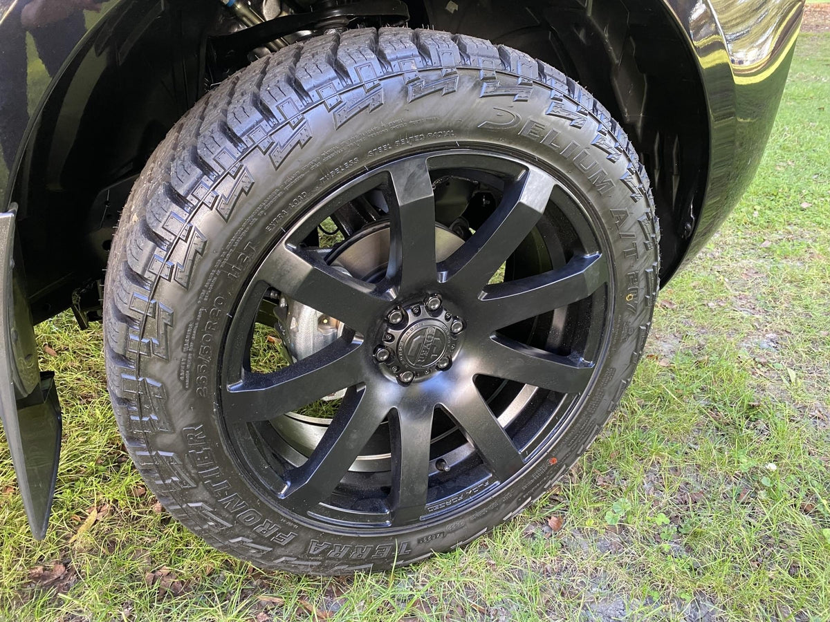 Nissan Navara (2023) on Covert RV3