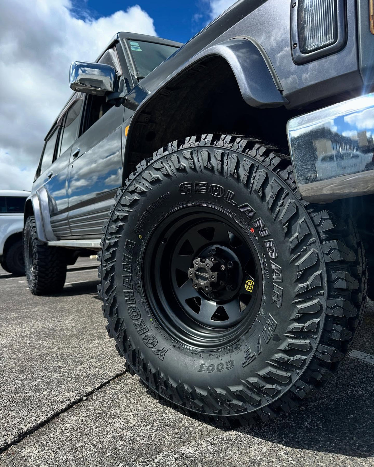 Nissan Patrol Y60/GQ (1995) on ROH Blak Trak