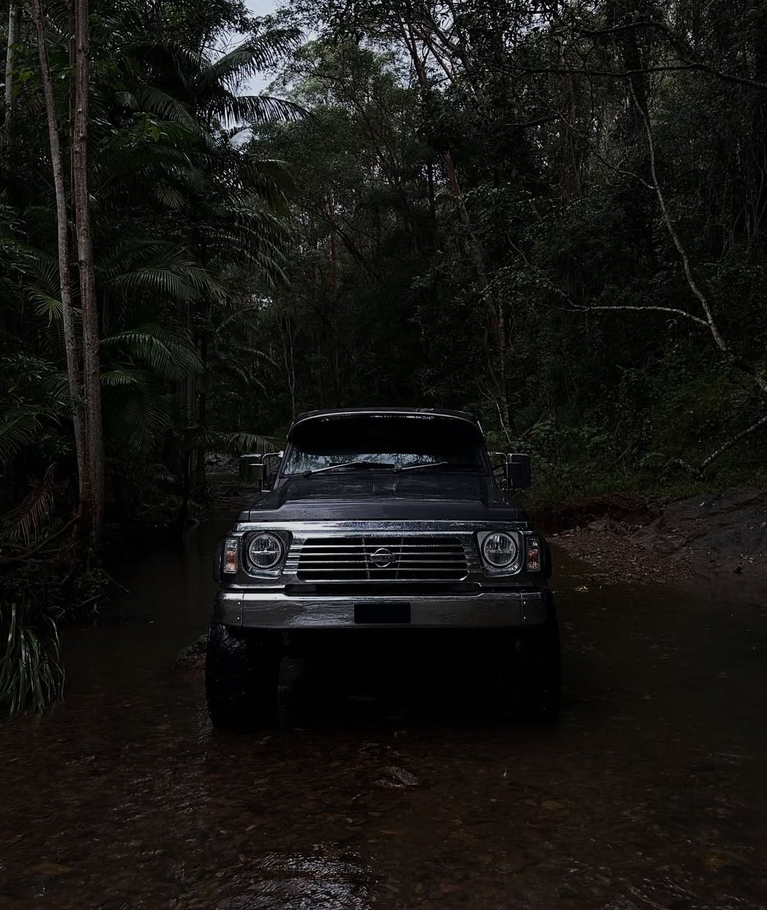 Nissan Patrol Y60/GQ (1995) on ROH Assault
