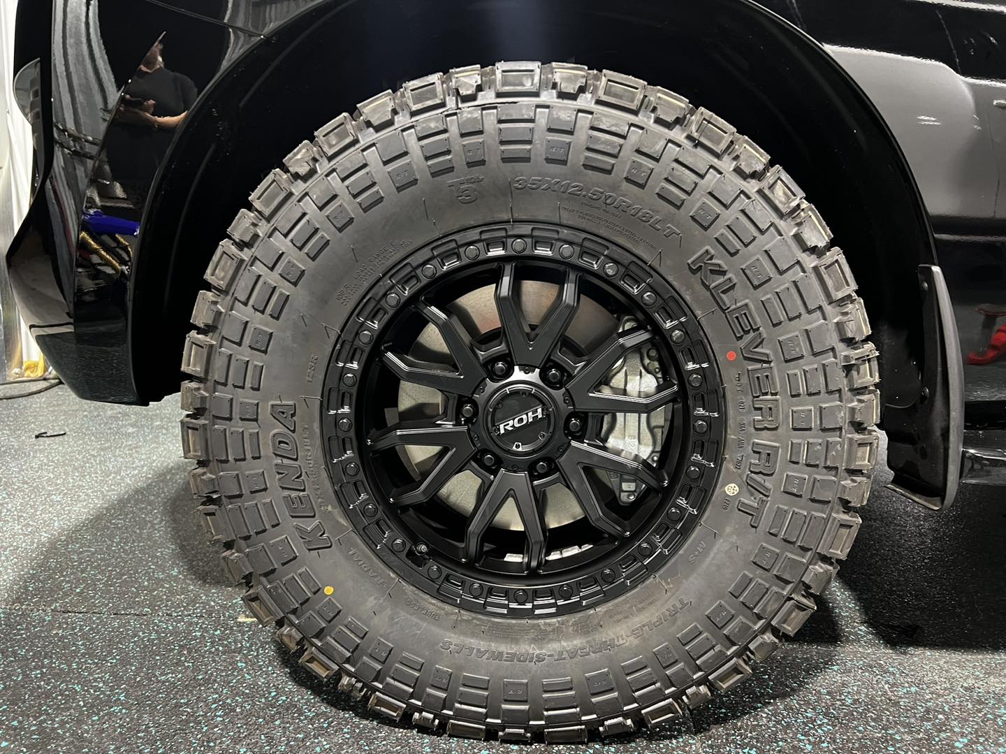 Nissan Patrol Y62 (2023) on ROH Raid – BG Marketing