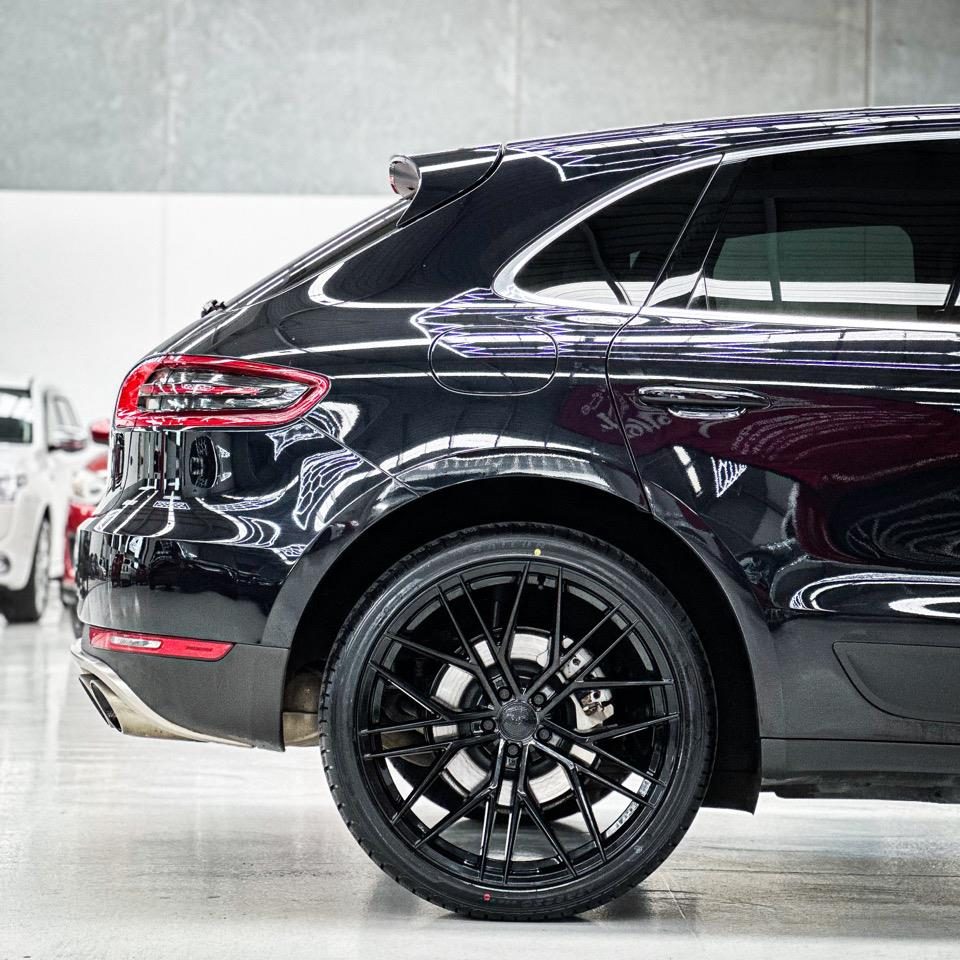 Porsche Macan S (2014) on BGW Prost