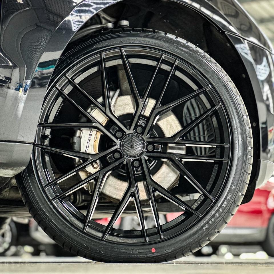 Porsche Macan S (2014) on BGW Prost