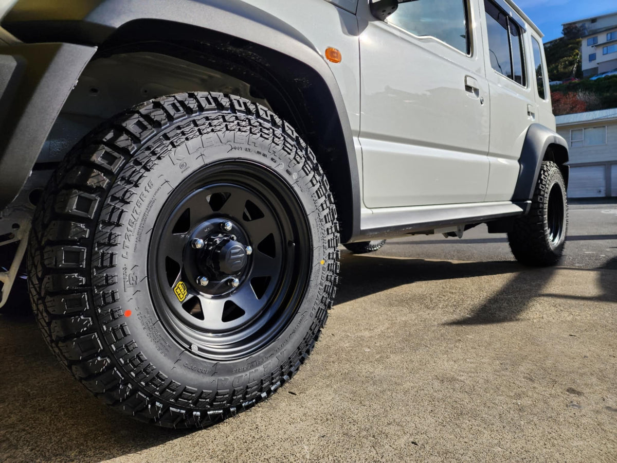 Suzuki Jimny (2024) on ROH Blak Trak