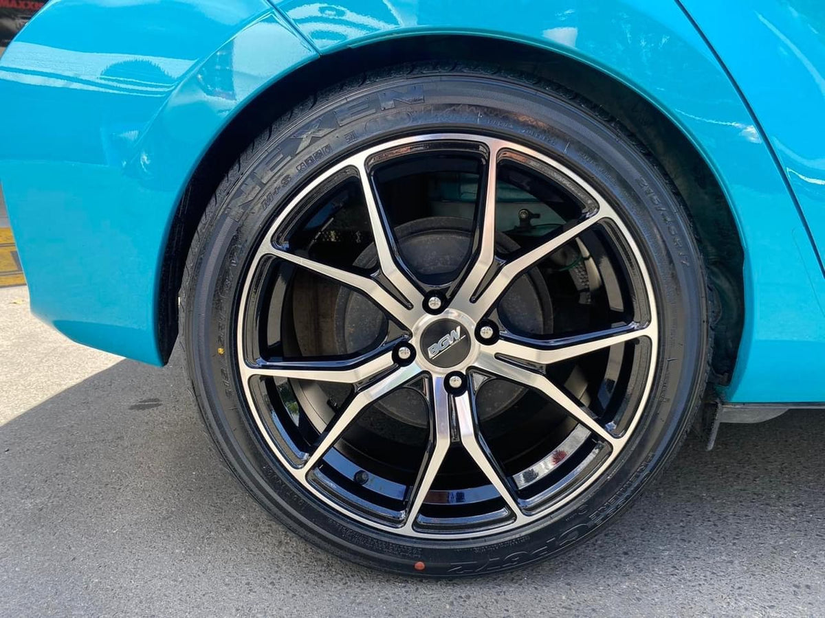 Toyota Aqua (2017) on BGW Compton