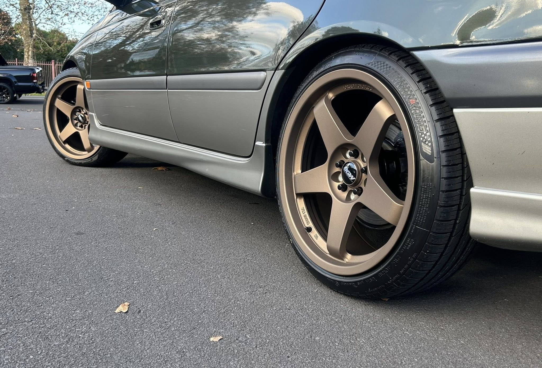 Toyota Caldina (1998) on BGW DC Five