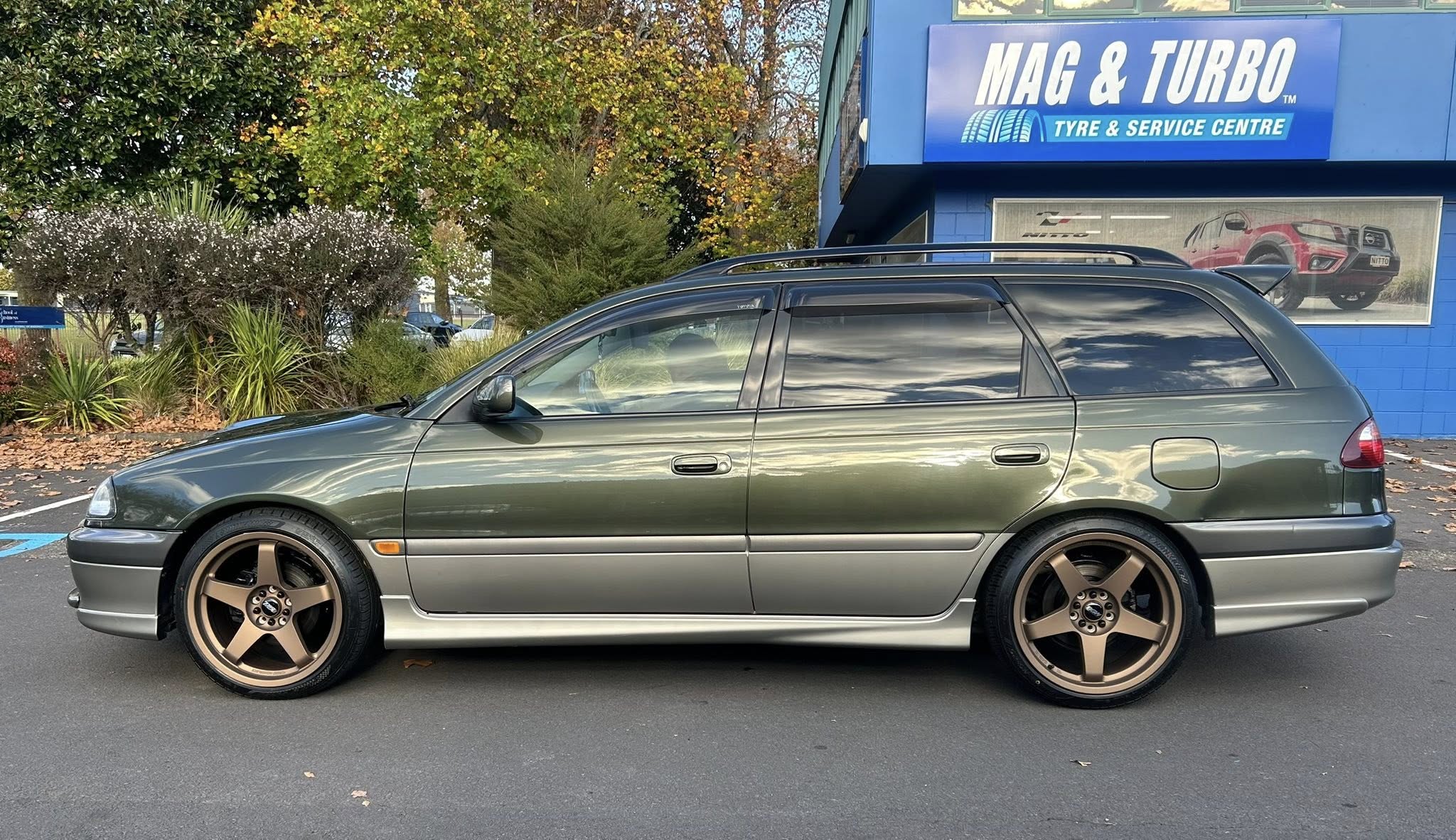 Toyota Caldina (1998) on BGW DC Five