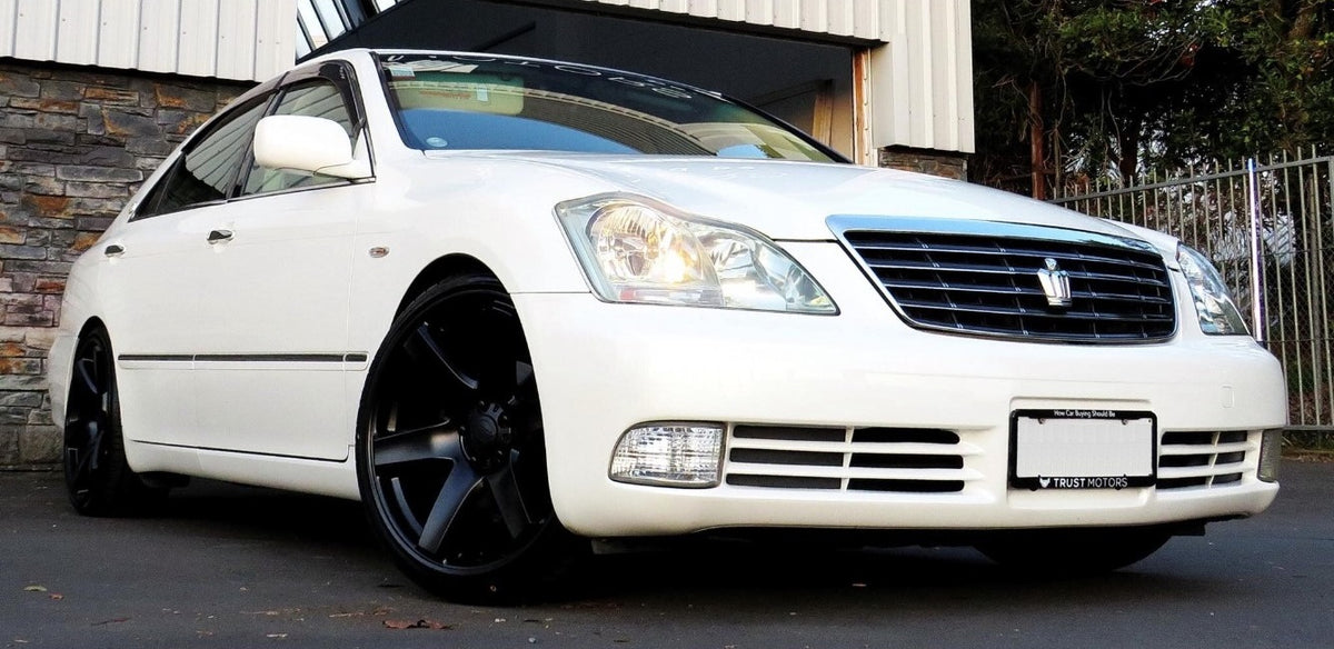 Toyota Crown on BGW Beast