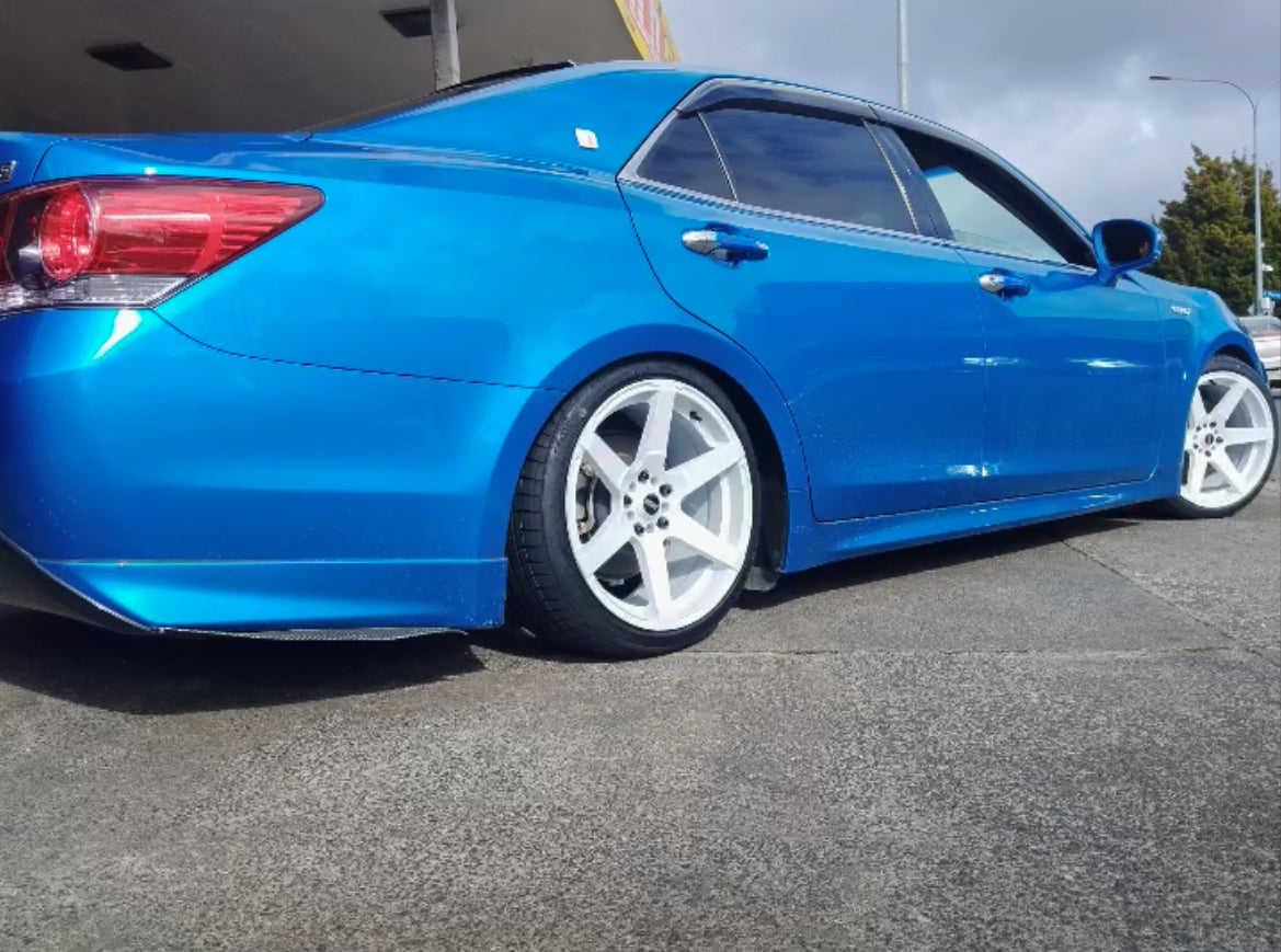 Toyota Crown on BGW DC Six