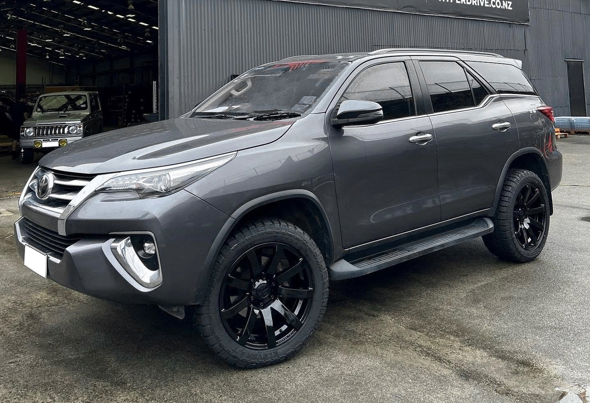 Toyota Fortuner (2019) on Covert RV3