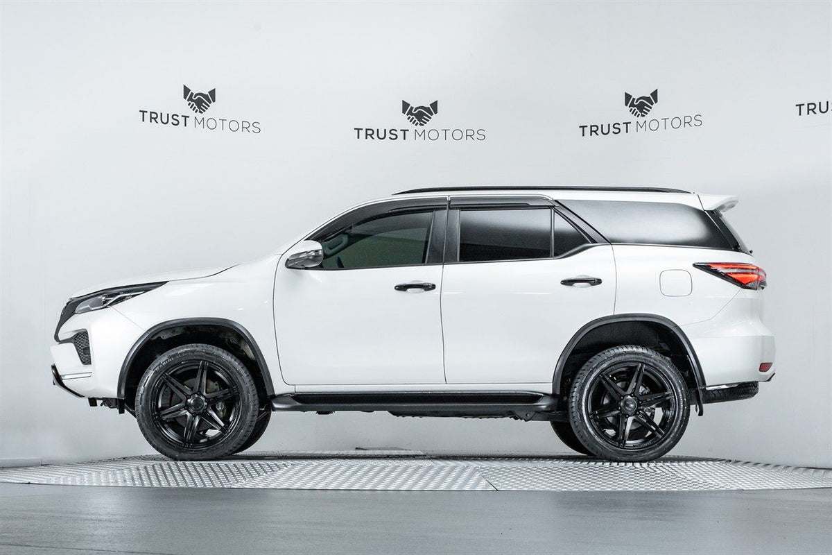 Toyota Fortuner (2022) on BGW Tempest