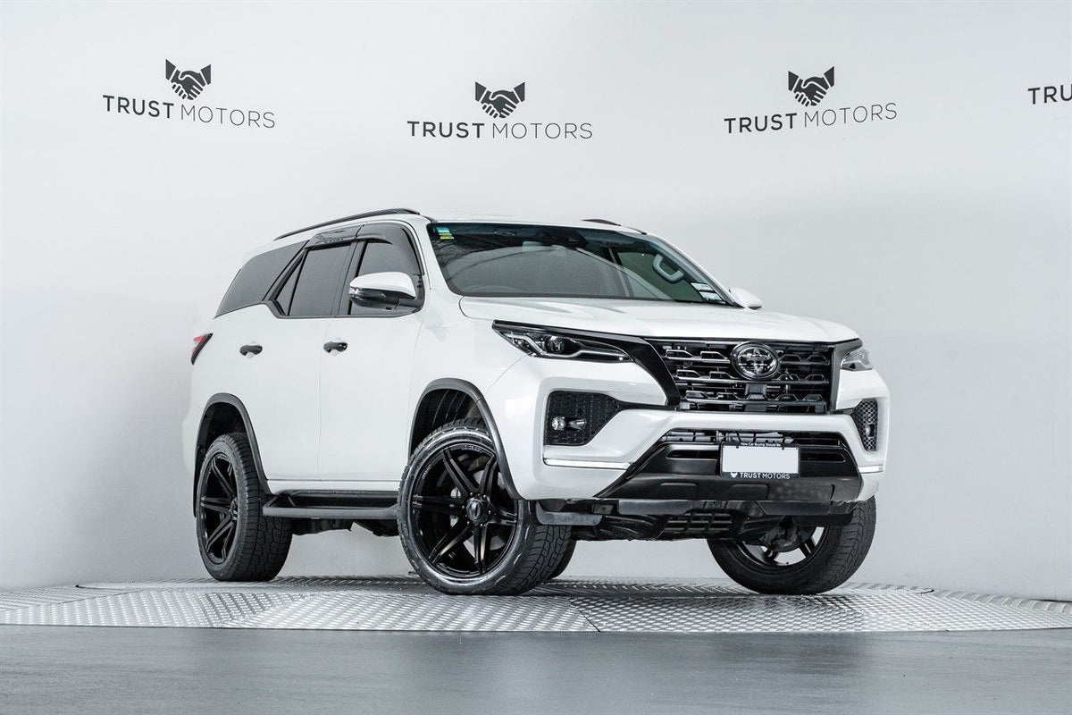 Toyota Fortuner (2022) on BGW Tempest