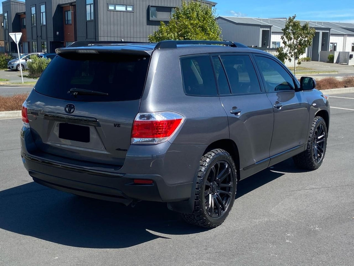 Toyota Highlander (2011) on Covert RV4
