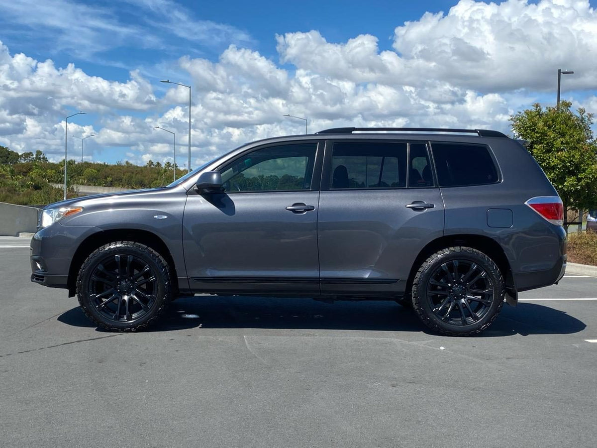 Toyota Highlander (2011) on Covert RV4