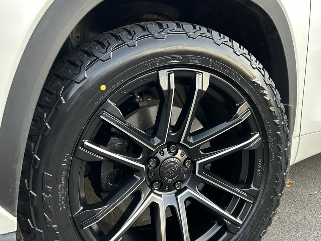 Toyota Highlander (2021) on Covert RV4