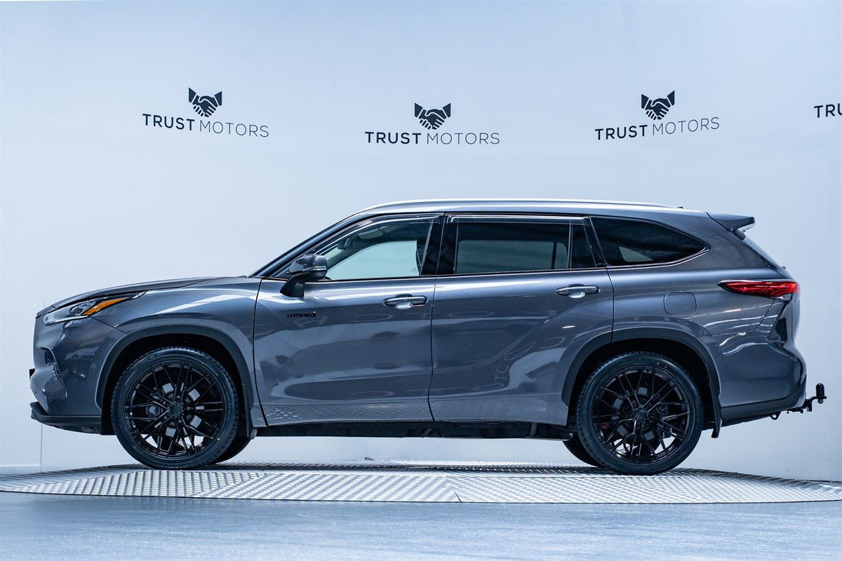 Toyota Highlander (2022) on BGW Prost