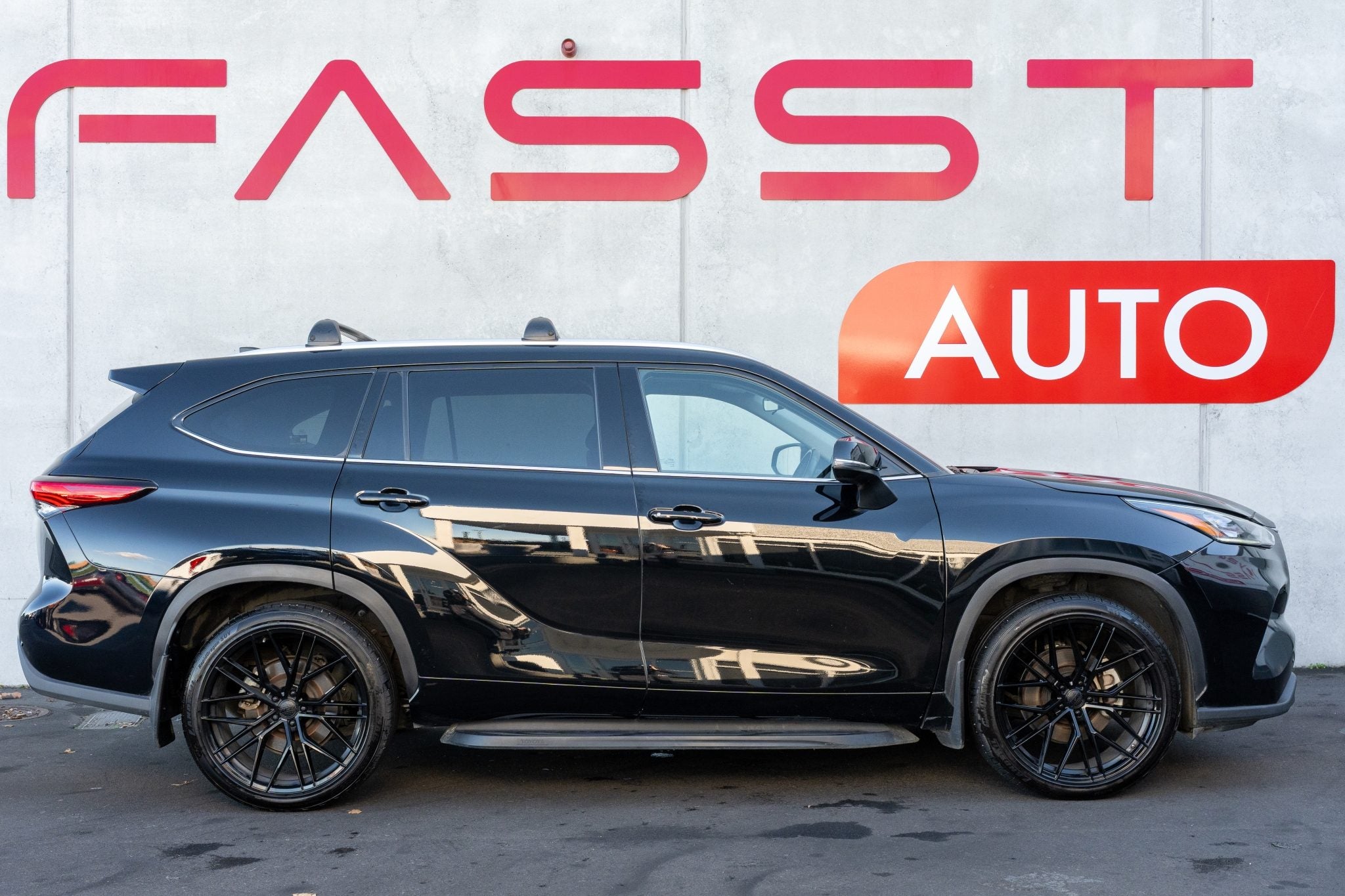 Toyota Highlander (2023) on BGW Prost