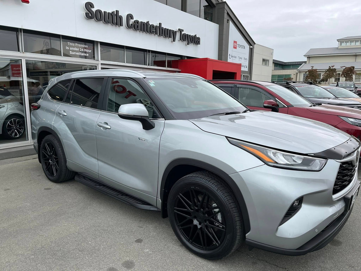 Toyota Highlander (2025) on Covert CV8