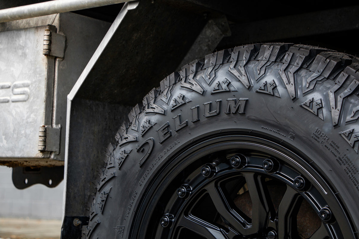 Toyota Hilux (2015) on BGW Vulcan