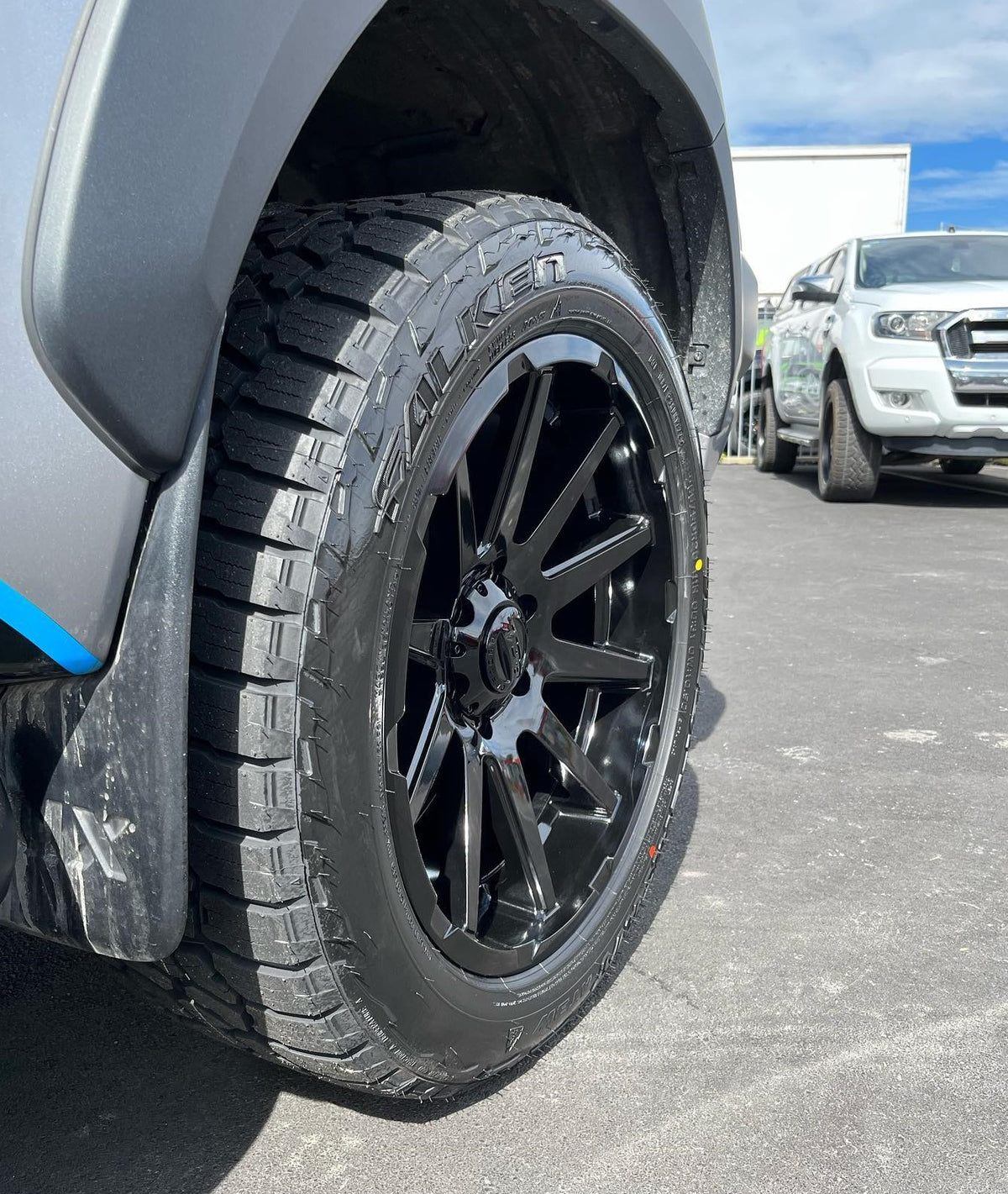 Toyota Hilux (2021) on BGW Dominator