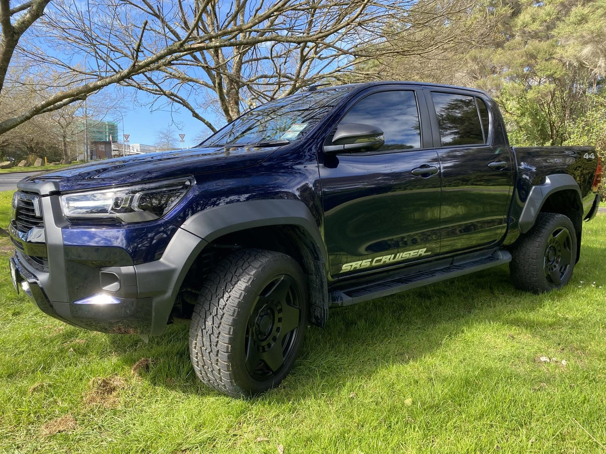 Toyota Hilux (2023) on Black Rhino Muzzle