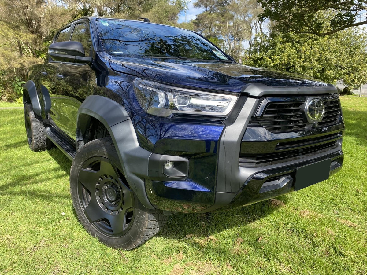 Toyota Hilux (2023) on Black Rhino Muzzle