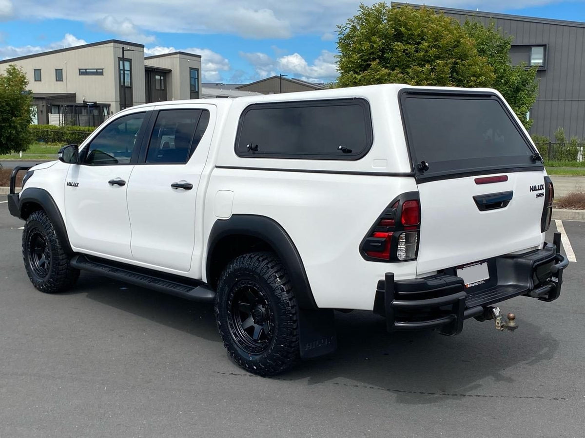 Toyota Hilux SR5 (2016) on BGW Atlas