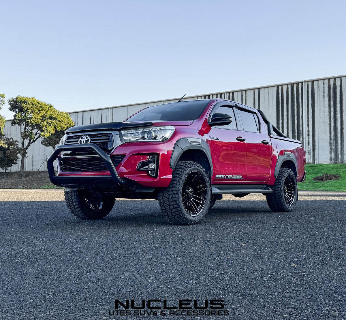 Toyota Hilux SR5 Cruiser (2019) on BGW Thanos