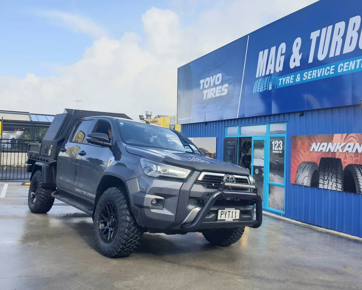 Toyota Hilux SR5 Cruiser (2023) on ROH Crawler