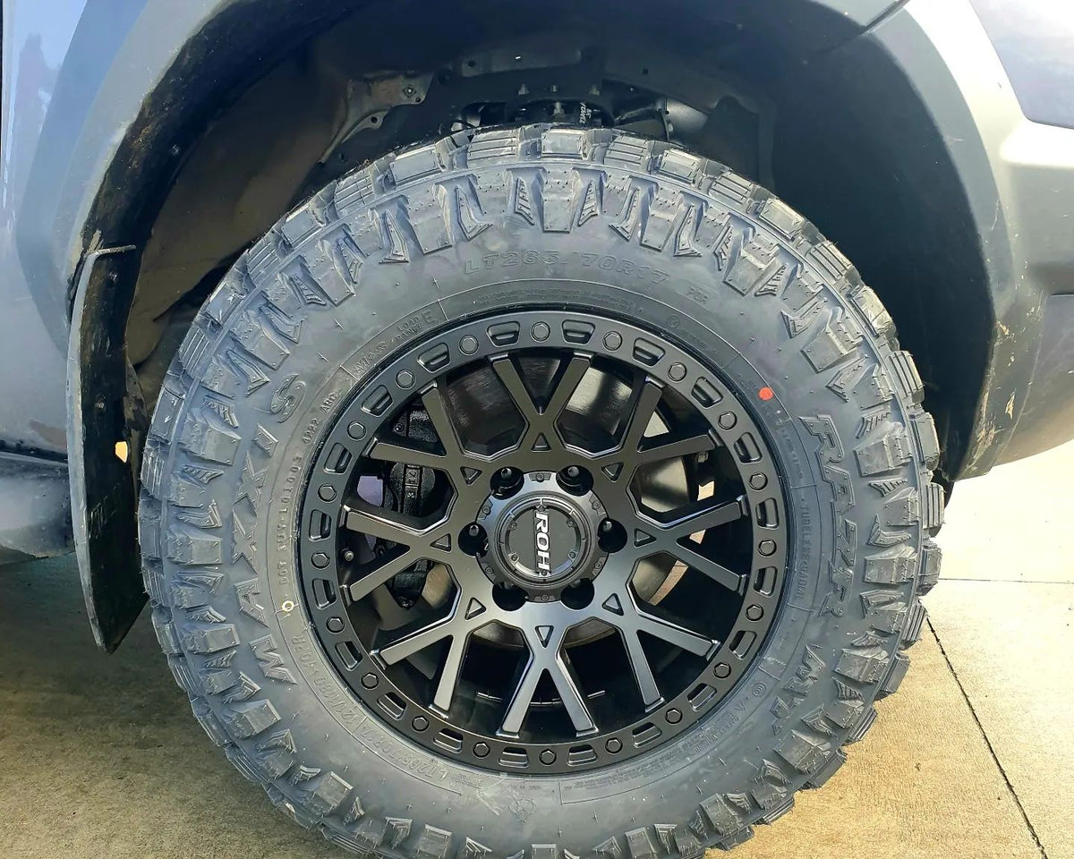 Toyota Hilux SR5 Cruiser (2023) on ROH Crawler